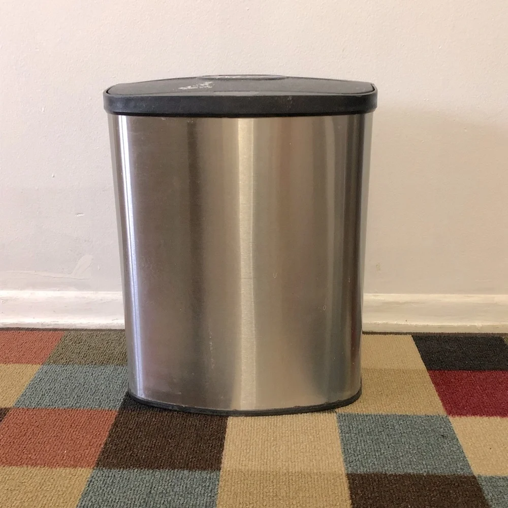 Sensor Trash Can - Picture 1 of 3
